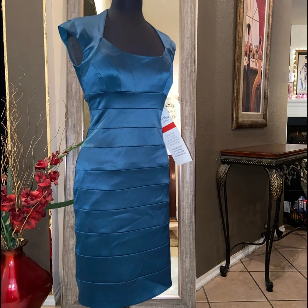 Mini cocktail dress - Picture 6 of 11